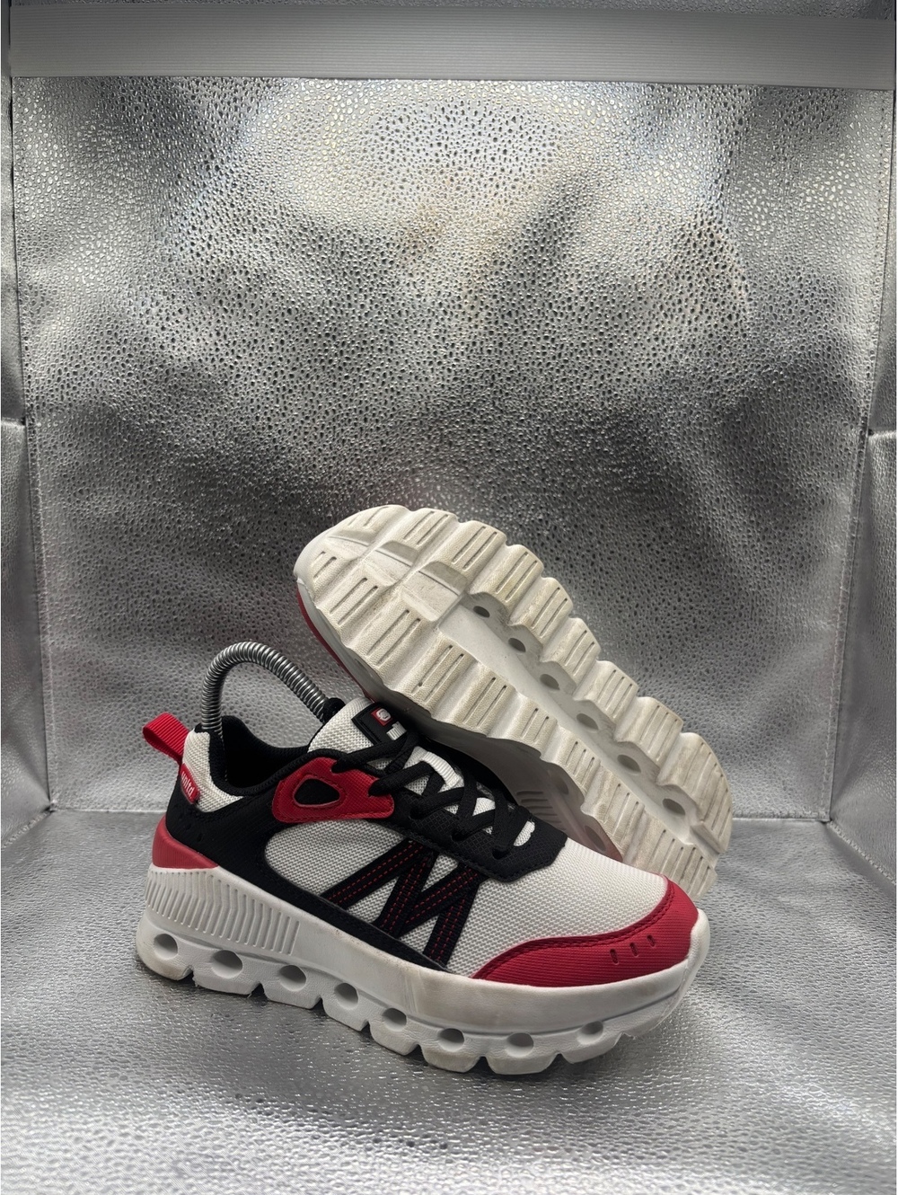 Impakto air scape black and red